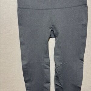 Lululemon Ebb To Street Leggings Gray Size 6 Ankle Pants Seamless Workout